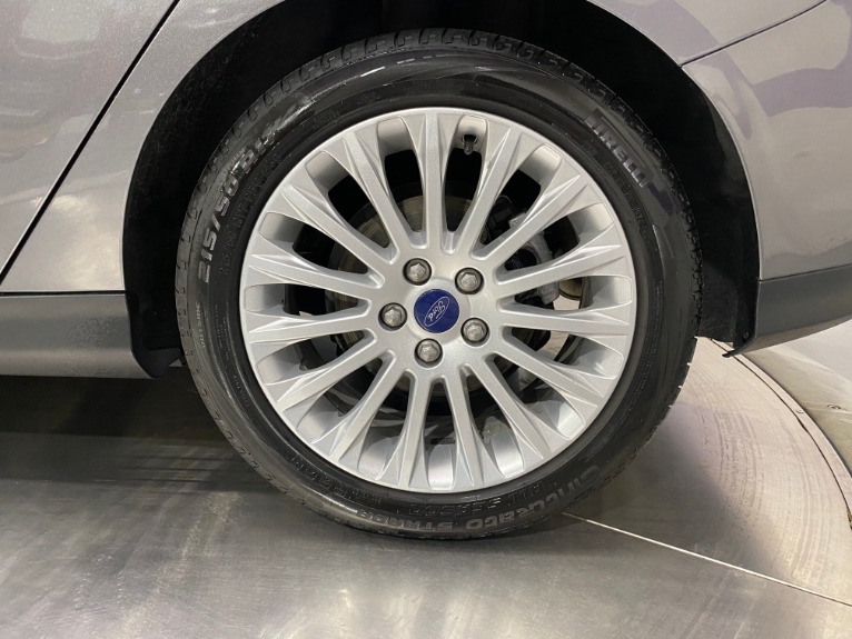 Used-2012-Ford-Focus-Titanium-FWD