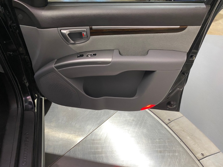 Used-2012-Hyundai-Santa-Fe-SE-FWD