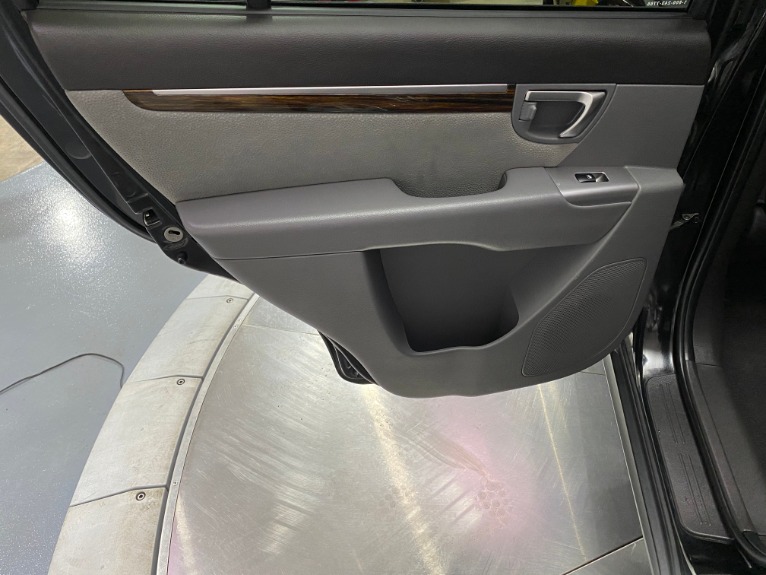 Used-2012-Hyundai-Santa-Fe-SE-FWD