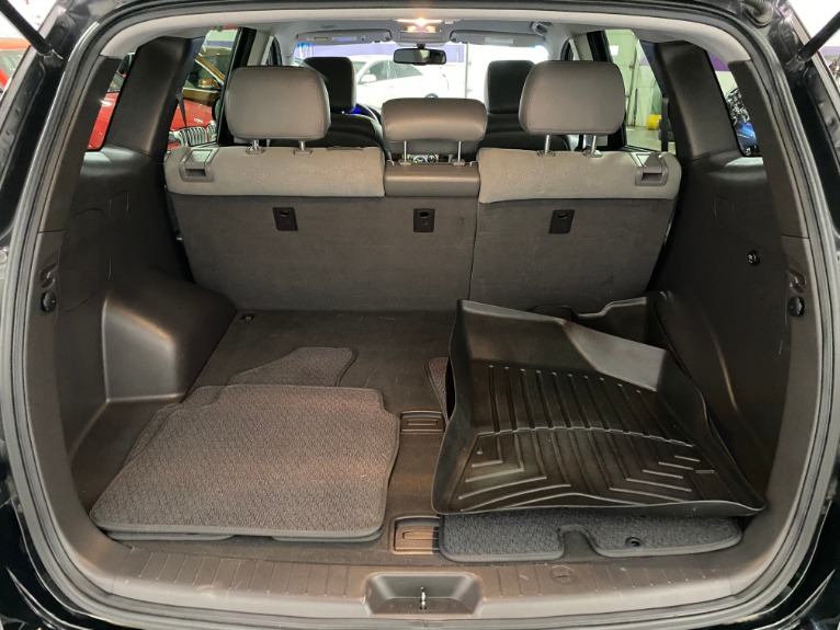 Used-2012-Hyundai-Santa-Fe-SE-FWD