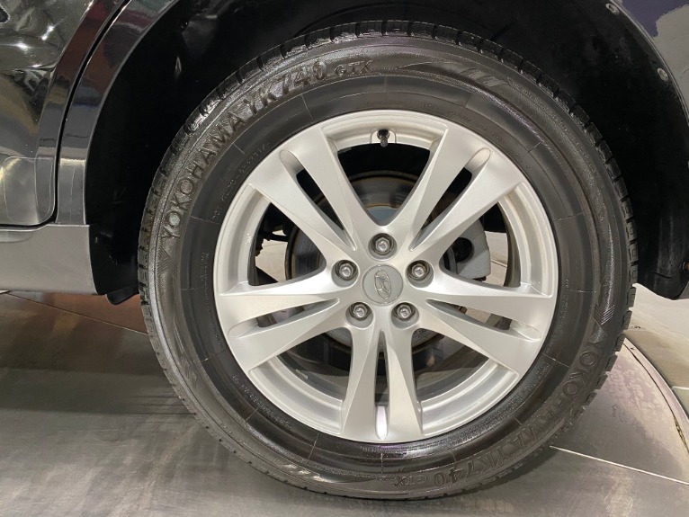 Used-2012-Hyundai-Santa-Fe-SE-FWD
