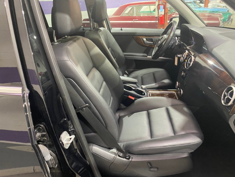Used-2015-Mercedes-Benz-GLK-GLK-350-4MATIC