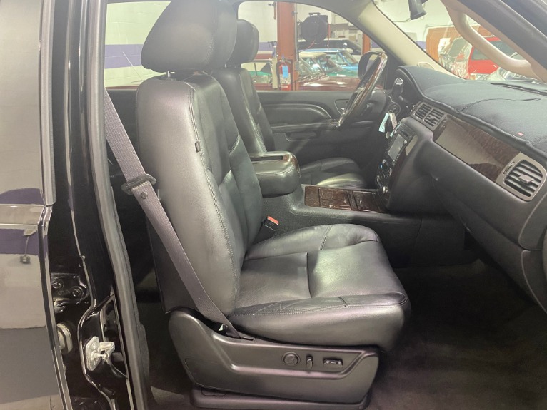 Used-2012-GMC-Yukon-Denali-AWD