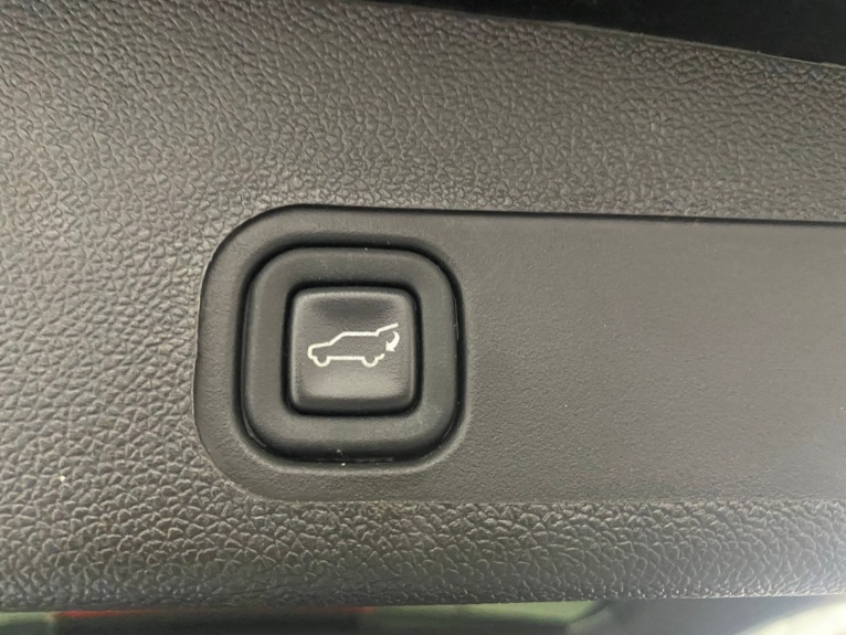 Used-2012-GMC-Yukon-Denali-AWD