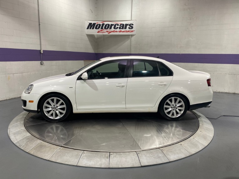 Used-2010-Volkswagen-Jetta-Wolfsburg-Edition-FWD