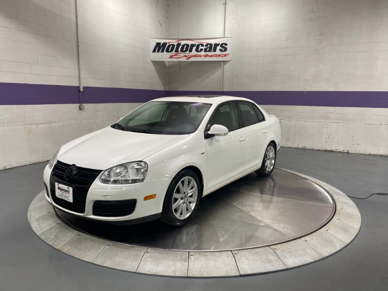 Used-2010-Volkswagen-Jetta-Wolfsburg-Edition-FWD