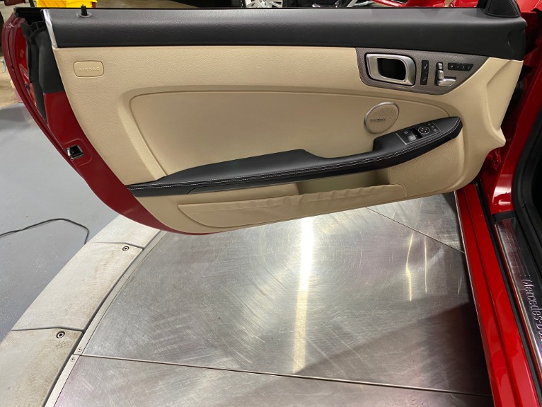 Used-2017-Mercedes-Benz-SLC-SLC-300-Convertible-RWD