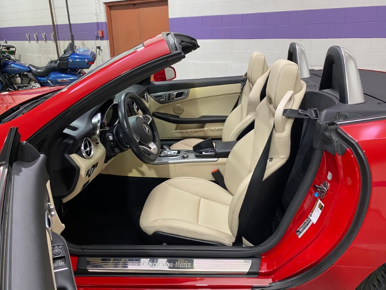 Used-2017-Mercedes-Benz-SLC-SLC-300-Convertible-RWD