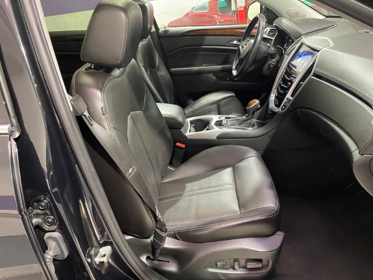 Used-2014-Cadillac-SRX-Luxury-Collection-AWD