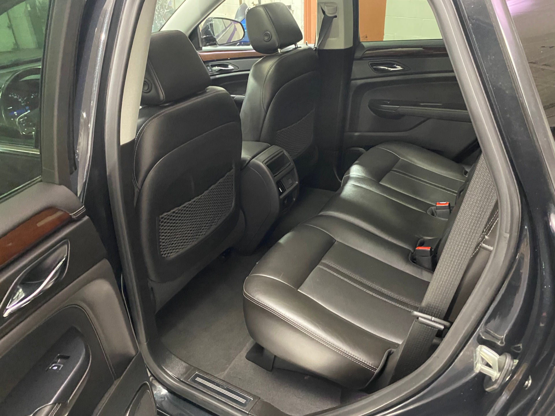 Used-2014-Cadillac-SRX-Luxury-Collection-AWD