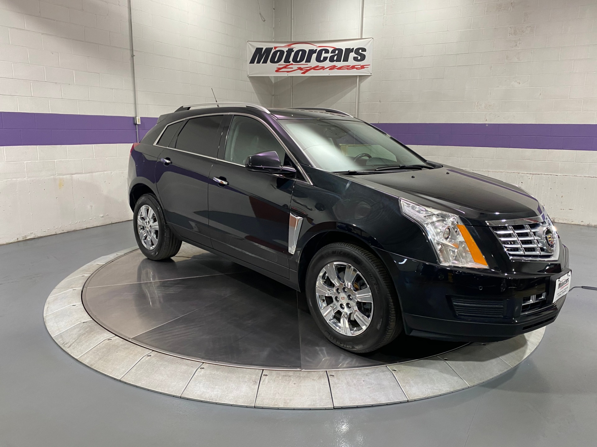 Used-2014-Cadillac-SRX-Luxury-Collection-AWD