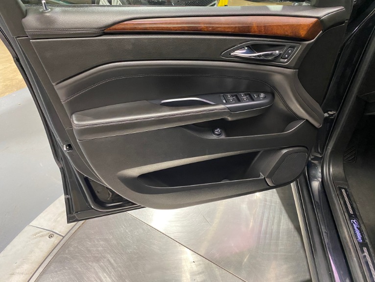 Used-2014-Cadillac-SRX-Luxury-Collection-AWD