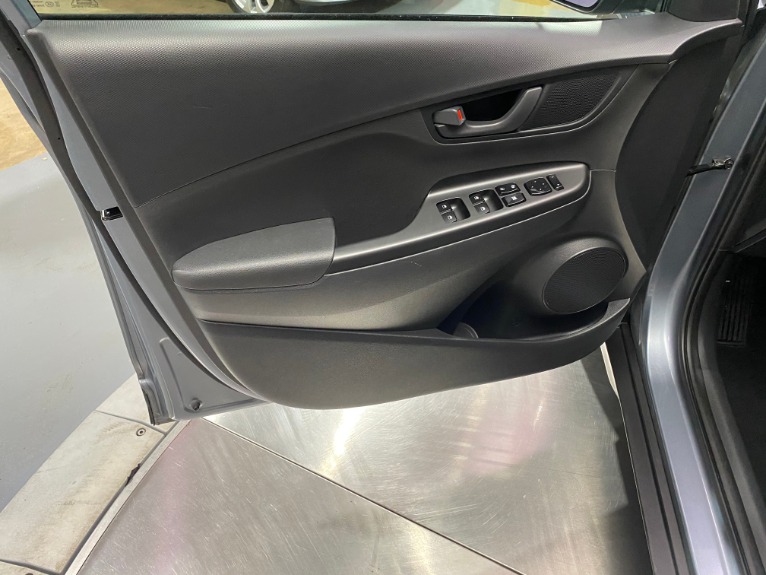 Used-2019-Hyundai-Kona-SE-FWD