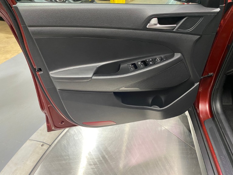 Used-2019-Hyundai-Tucson-SE-AWD