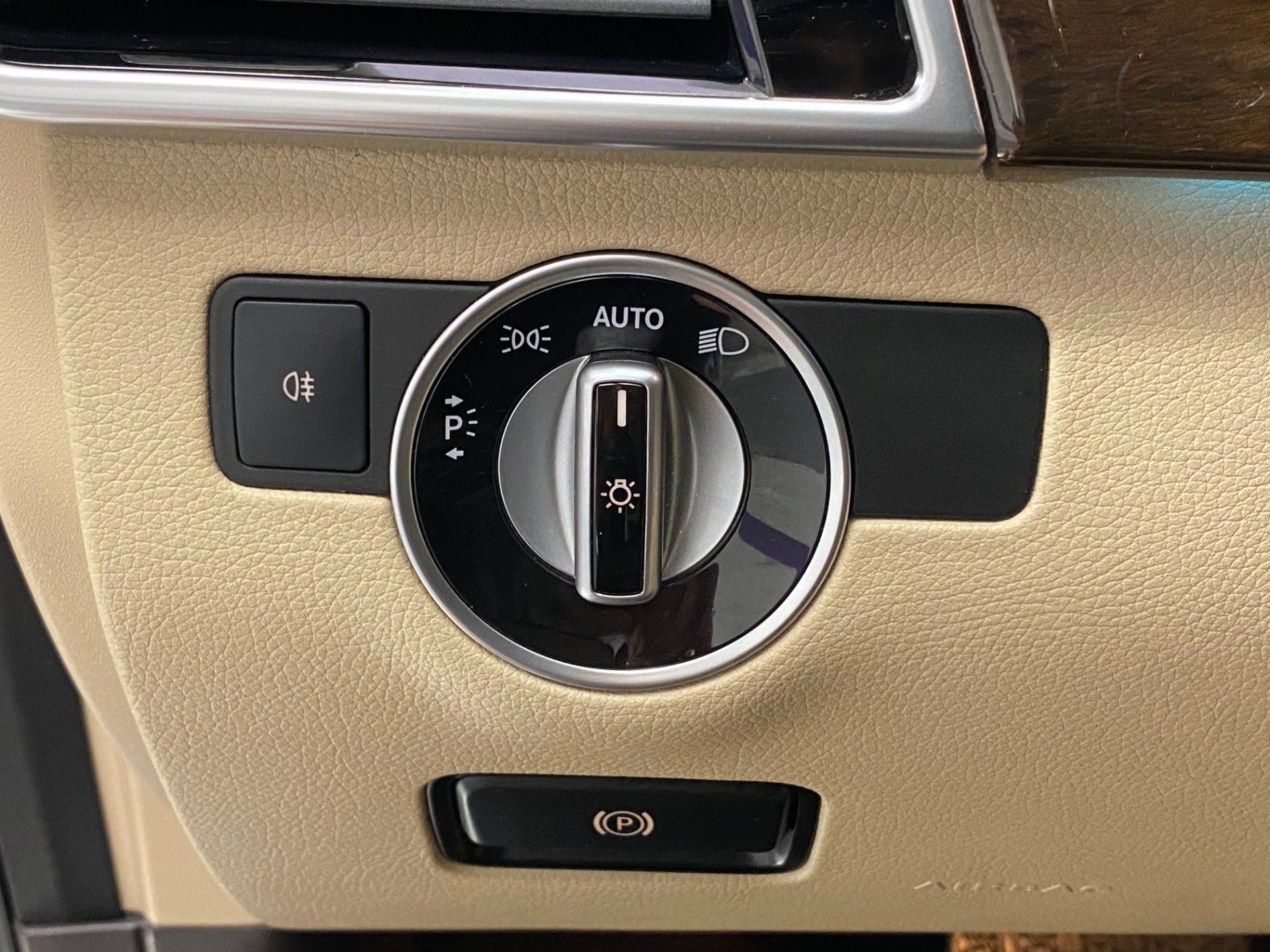 Used-2017-Mercedes-Benz-GLE-GLE-350-4MATIC