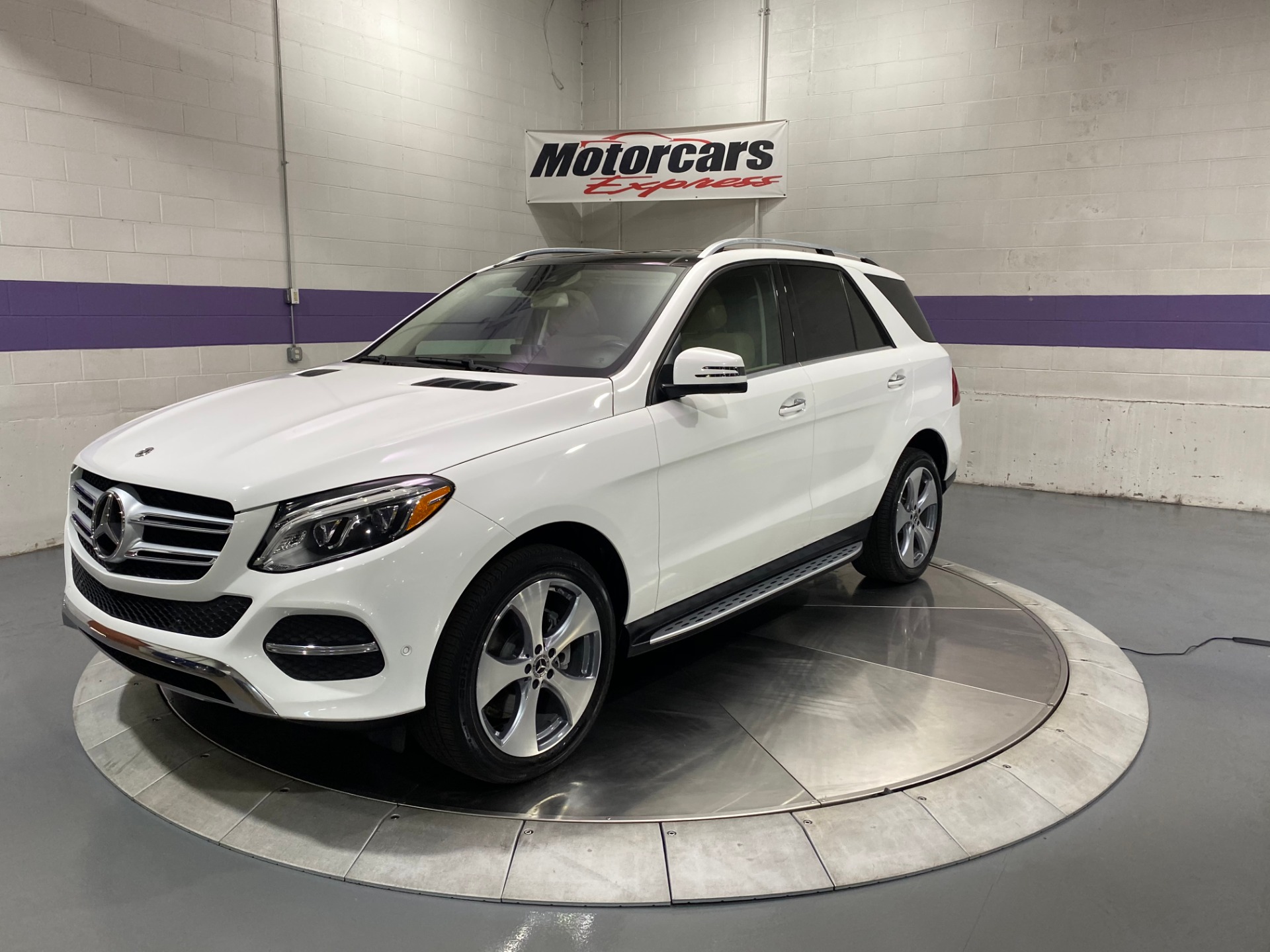 Used-2017-Mercedes-Benz-GLE-GLE-350-4MATIC