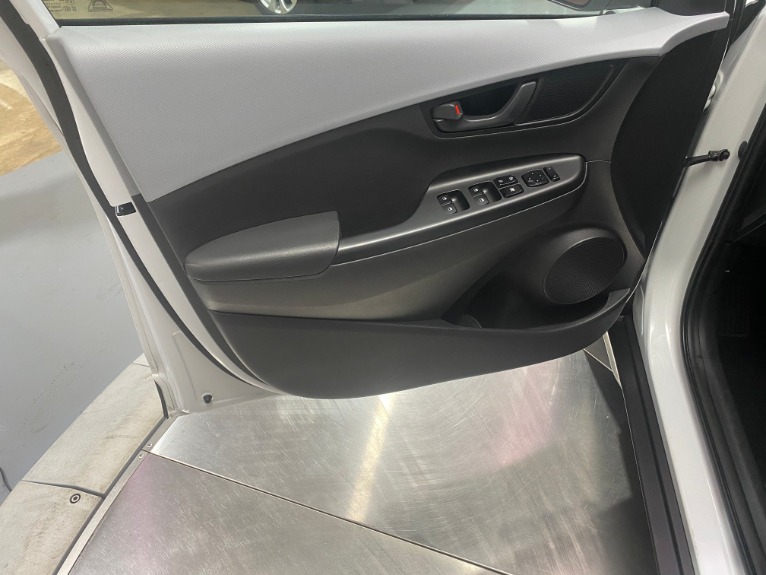 Used-2019-Hyundai-Kona-SE-AWD