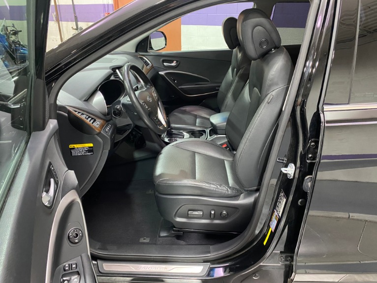Used-2017-Hyundai-Santa-Fe-SE-Ultimate-FWD