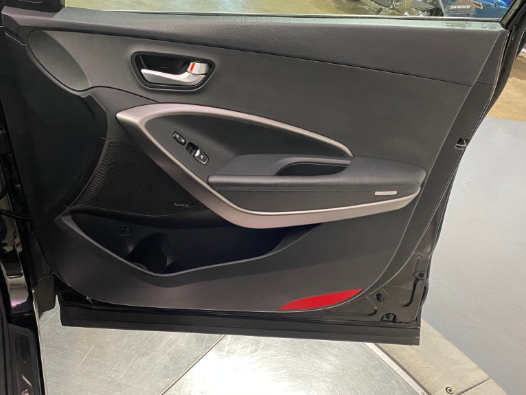 Used-2017-Hyundai-Santa-Fe-SE-Ultimate-FWD