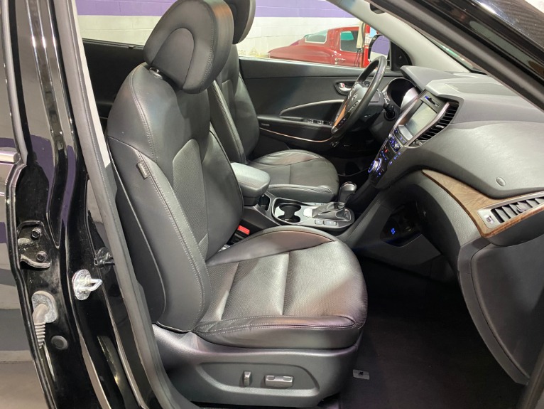 Used-2017-Hyundai-Santa-Fe-SE-Ultimate-FWD