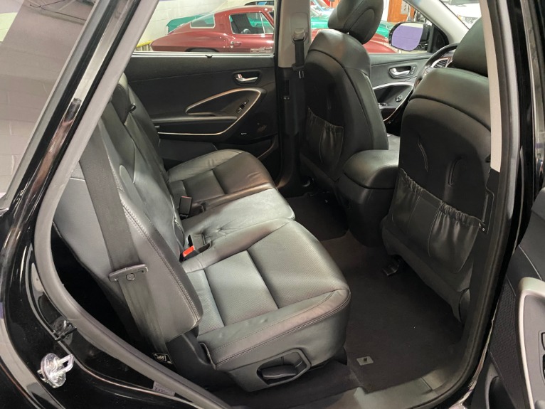 Used-2017-Hyundai-Santa-Fe-SE-Ultimate-FWD
