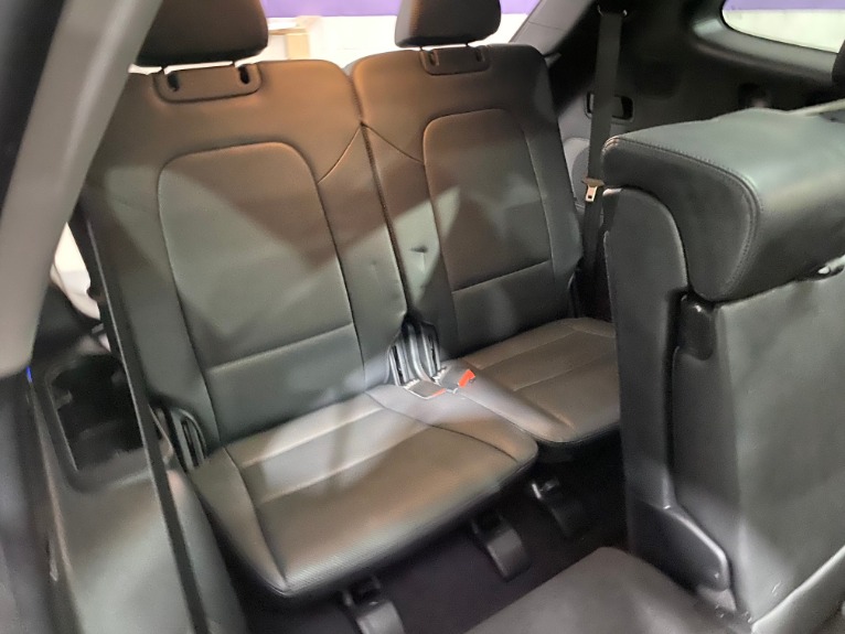 Used-2017-Hyundai-Santa-Fe-SE-Ultimate-FWD
