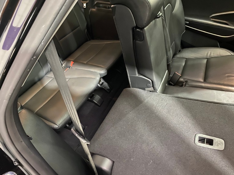 Used-2017-Hyundai-Santa-Fe-SE-Ultimate-FWD