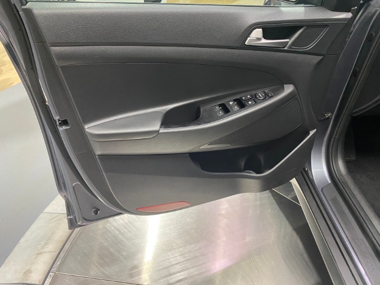 Used-2019-Hyundai-Tucson-SE-AWD