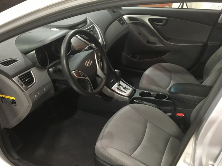 Used-2012-Hyundai-Elantra-GLS