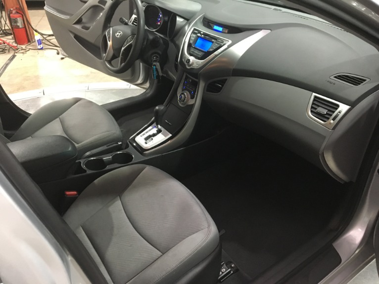 Used-2012-Hyundai-Elantra-GLS