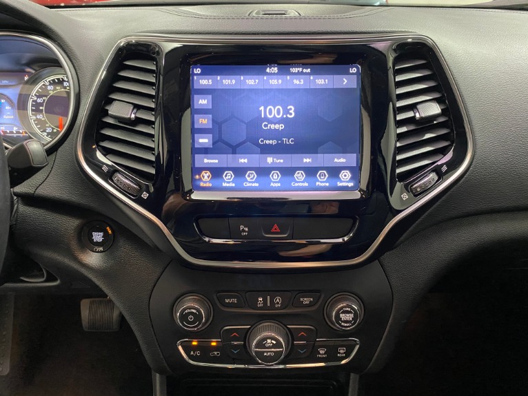 Used-2019-Jeep-Cherokee-Limited-FWD