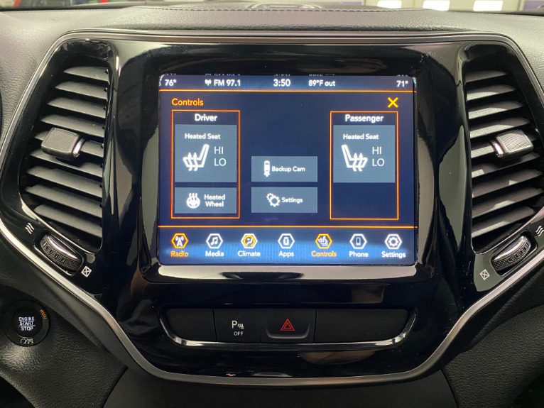 Used-2019-Jeep-Cherokee-Limited-V6-4X4