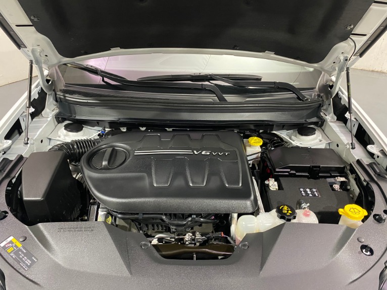 Used-2019-Jeep-Cherokee-Limited-V6-4X4