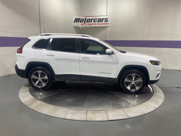 Used-2019-Jeep-Cherokee-Limited-V6-4X4