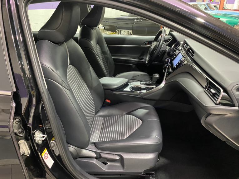 Used-2019-Toyota-Camry-SE-FWD