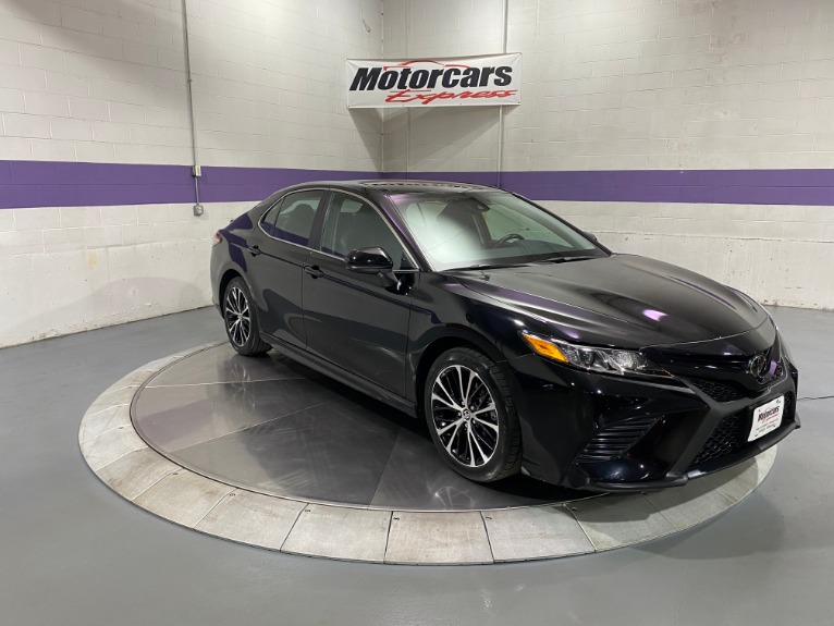 Used-2019-Toyota-Camry-SE-FWD