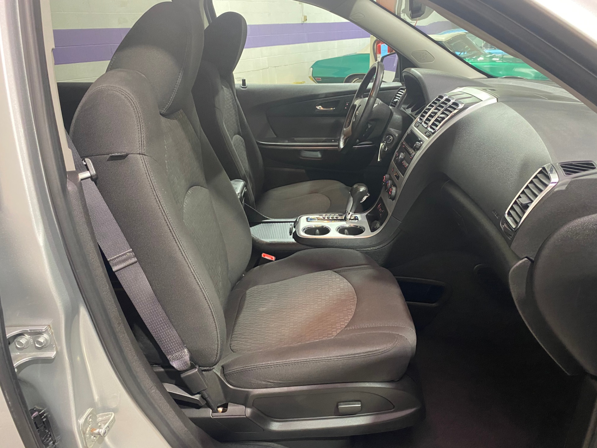 Used-2012-GMC-Acadia-SLE-FWD