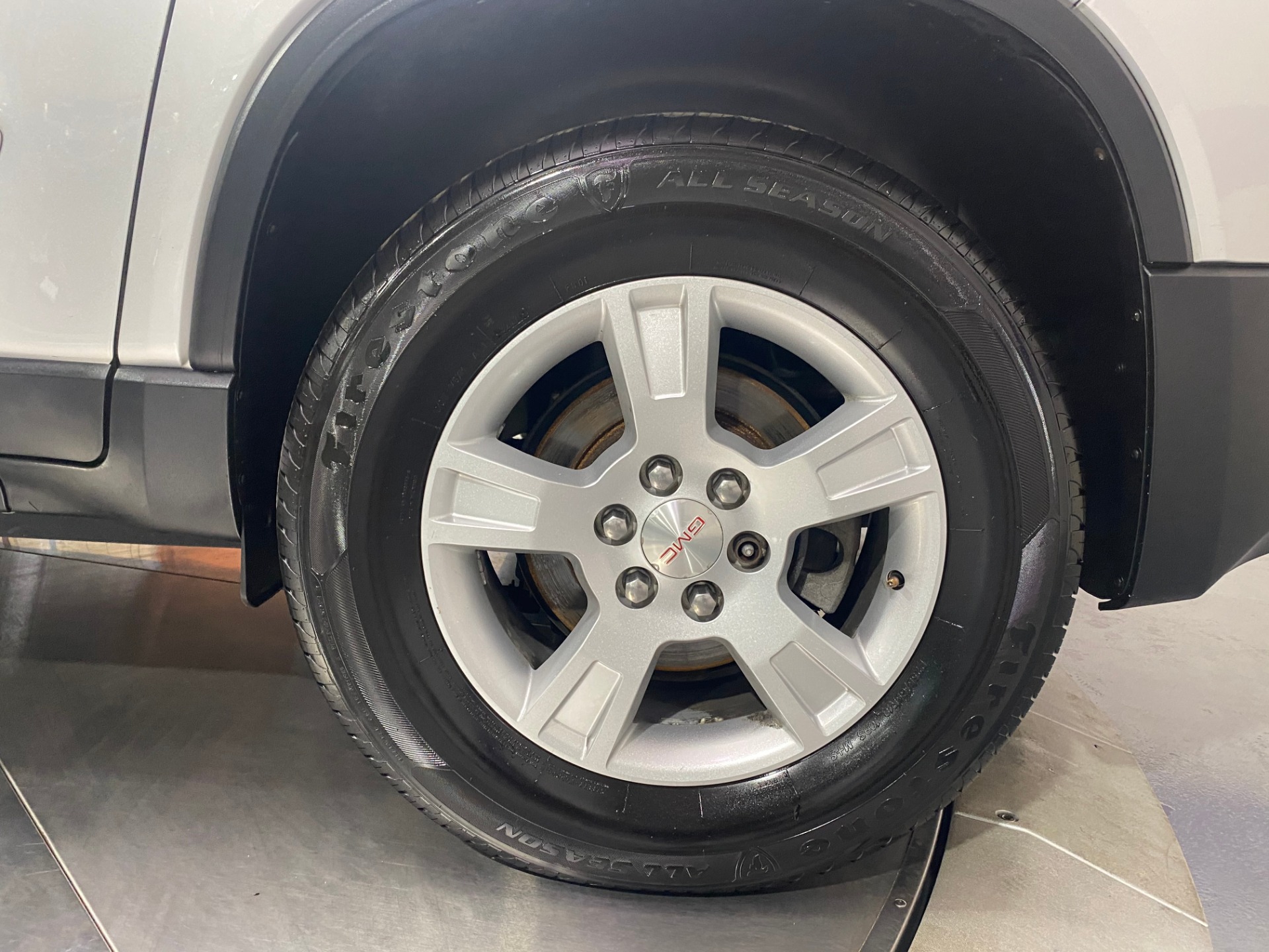 Used-2012-GMC-Acadia-SLE-FWD