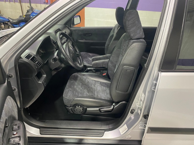 Used-2002-Honda-CR-V-LX-FWD