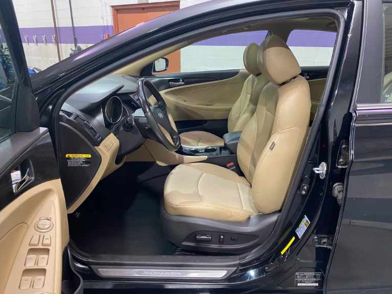 Used-2012-Hyundai-Sonata-Limited-FWD