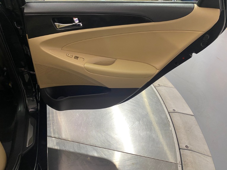 Used-2012-Hyundai-Sonata-Limited-FWD
