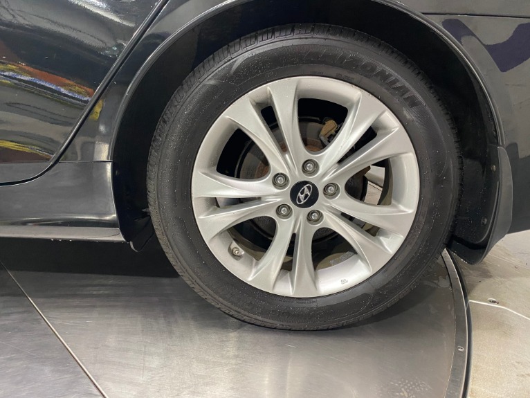 Used-2012-Hyundai-Sonata-Limited-FWD