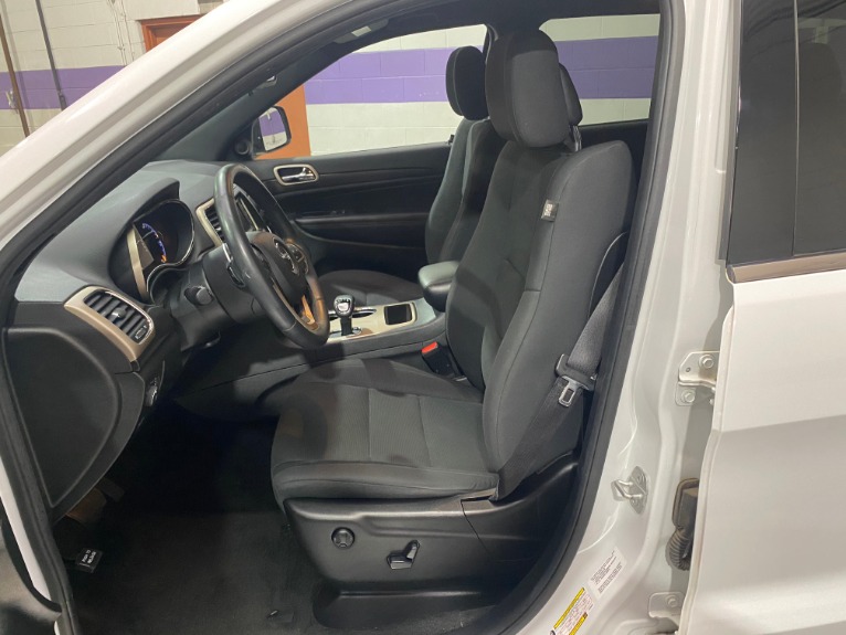 Used-2015-Jeep-Grand-Cherokee-Laredo-E-4X4