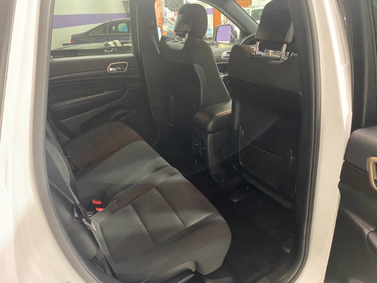 Used-2015-Jeep-Grand-Cherokee-Laredo-E-4X4