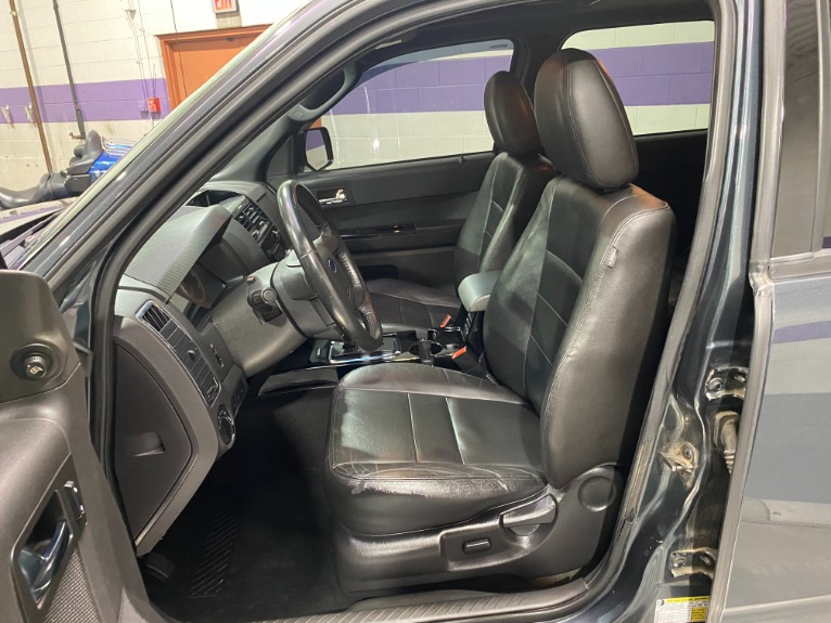 Used-2009-Ford-Escape-Limited-FWD
