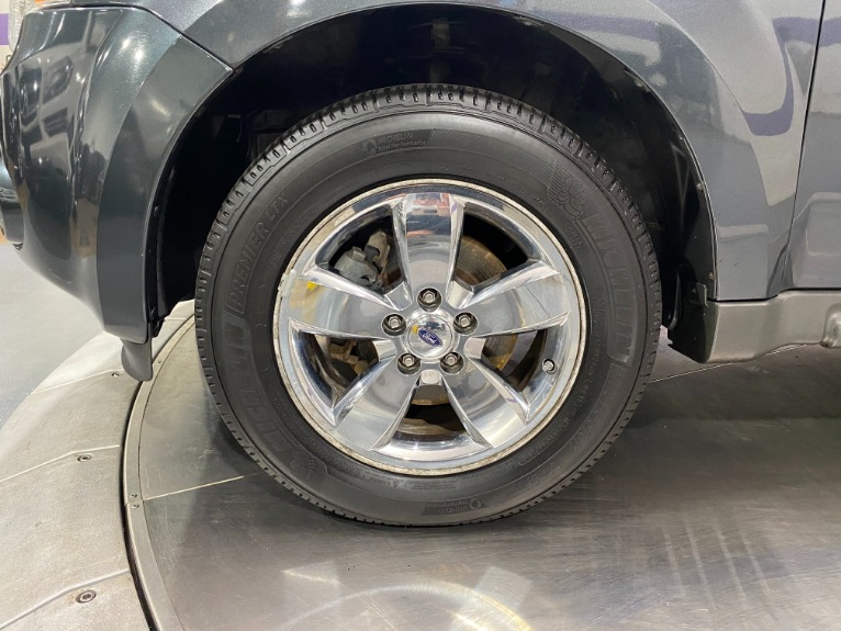 Used-2009-Ford-Escape-Limited-FWD