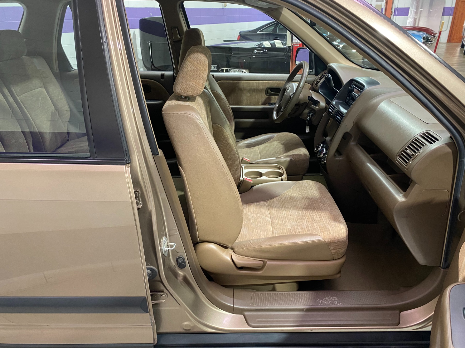 Used-2003-Honda-CR-V-LX-AWD