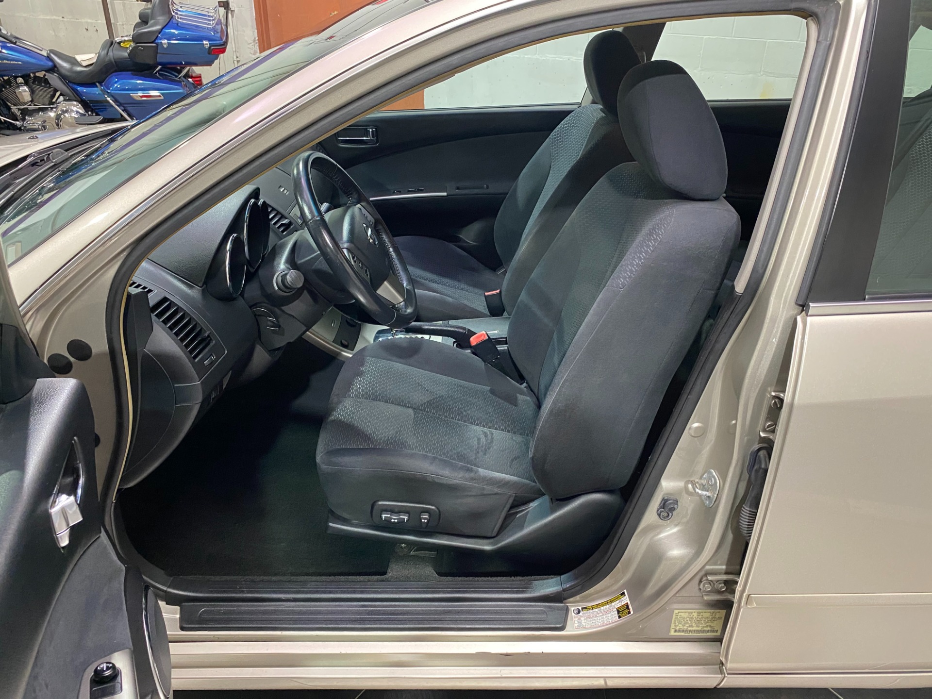 Used-2006-Nissan-Altima-25-S-Special-Edition