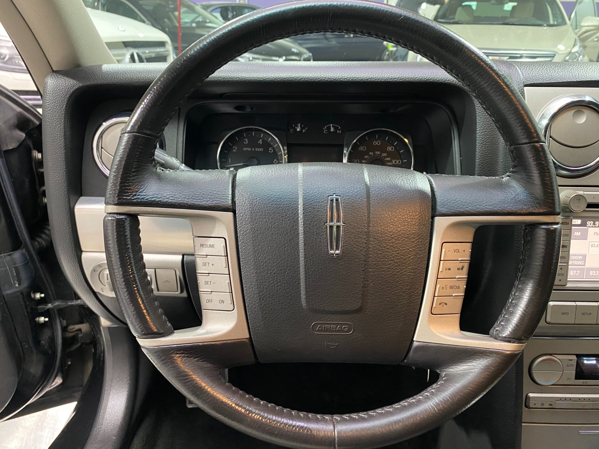 Used-2009-Lincoln-MKZ-FWD-Base