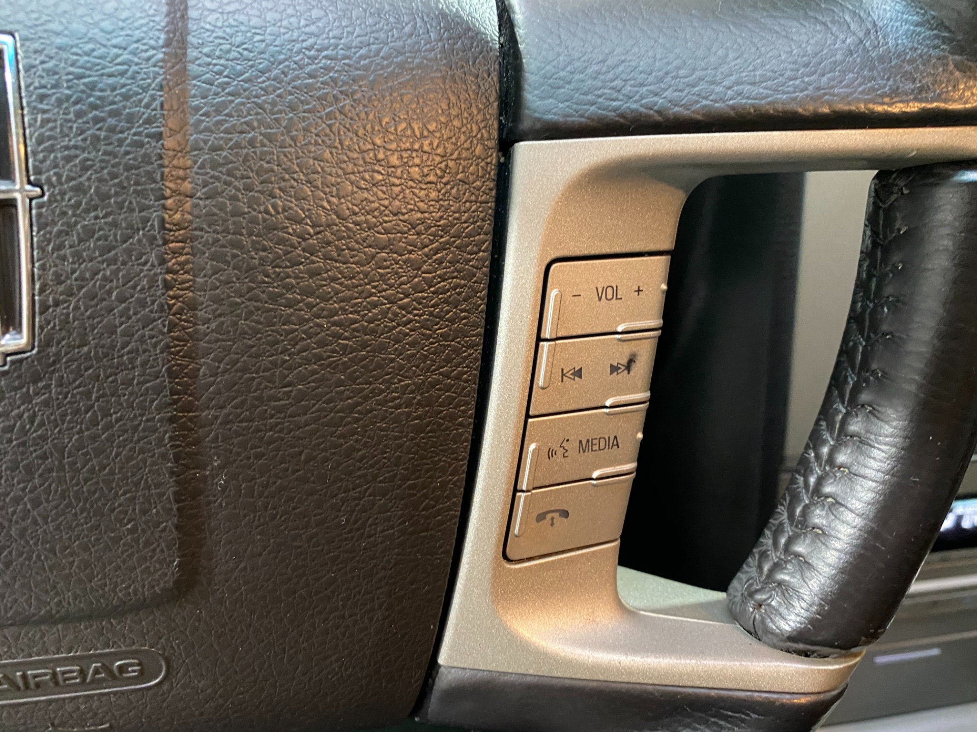 Used-2009-Lincoln-MKZ-FWD-Base